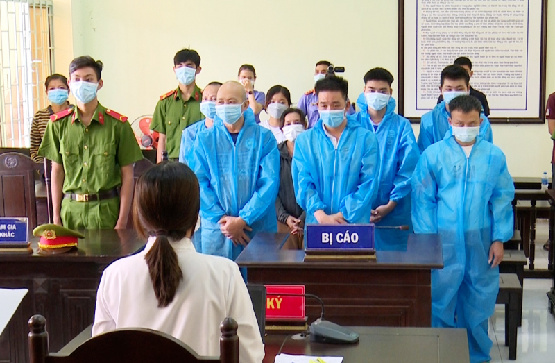  10 đối tượng chống người thi hành công vụ lĩnh án -0