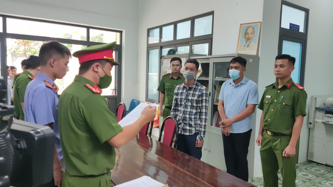 Bắt giam 4 cán bộ kiểm lâm vụ phá rừng phòng hộ trên núi Thị Vải -0