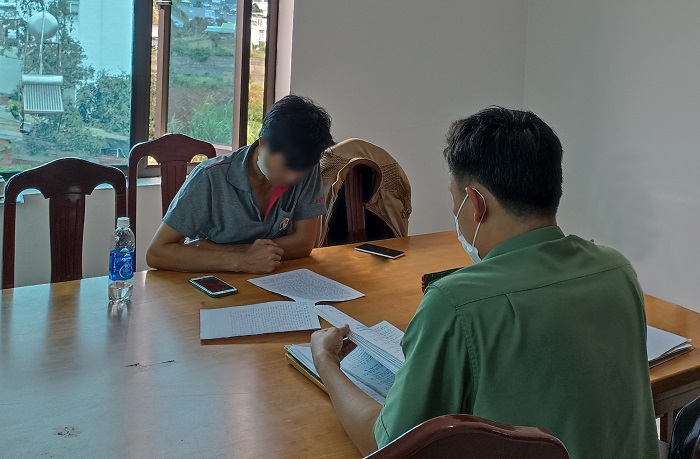 Phạt người vu khống CSGT “giám sát tốc độ bằng mồm” 5 triệu đồng -0