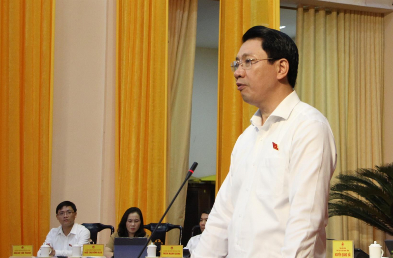 “Dự án treo” làm nóng nghị trường -0