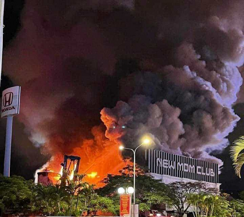 Bùng cháy dữ dội trở lại, vũ trường lớn nhất Hải Phòng bị thiêu trụi -0