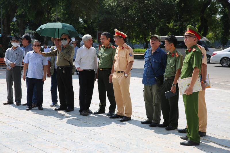 Chuẩn bị khánh thành tượng đài “Công an nhân dân vì dân phục vụ” -0