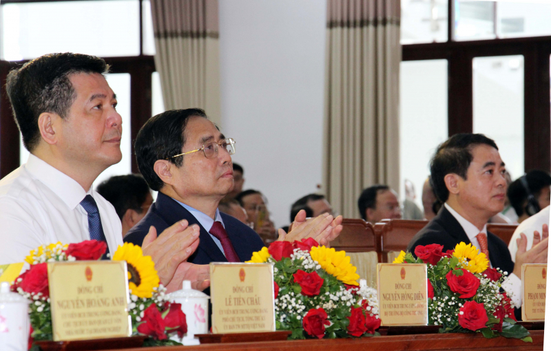 Thủ tướng Phạm Minh Chính dự Hội nghị xúc tiến đầu tư tỉnh Hậu Giang -1