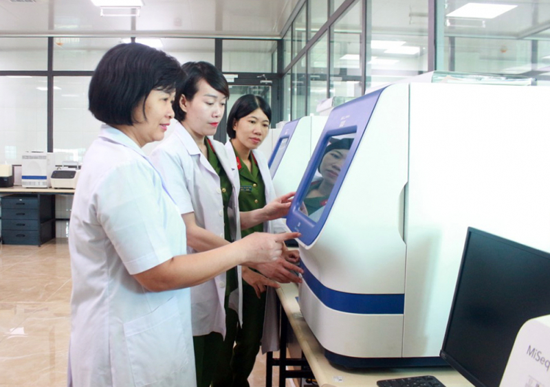 nhung nguoi hoa giai 1.jpg -0