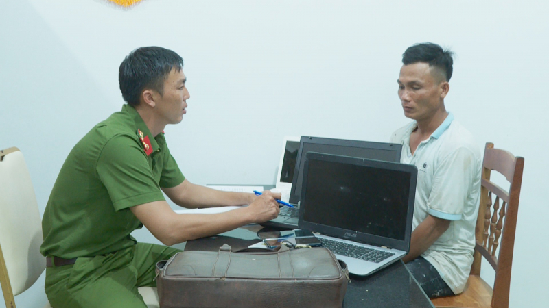 Gã thợ sơn liên tiếp đột nhập nhà gia chủ trộm tài sản -0