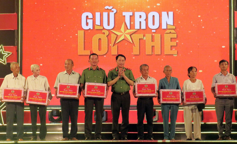 Mãi khắc ghi công lao to lớn của anh hùng, liệt sĩ CAND -0