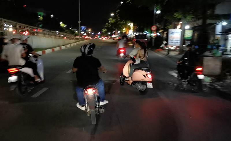 candonline.still053.jpg -0