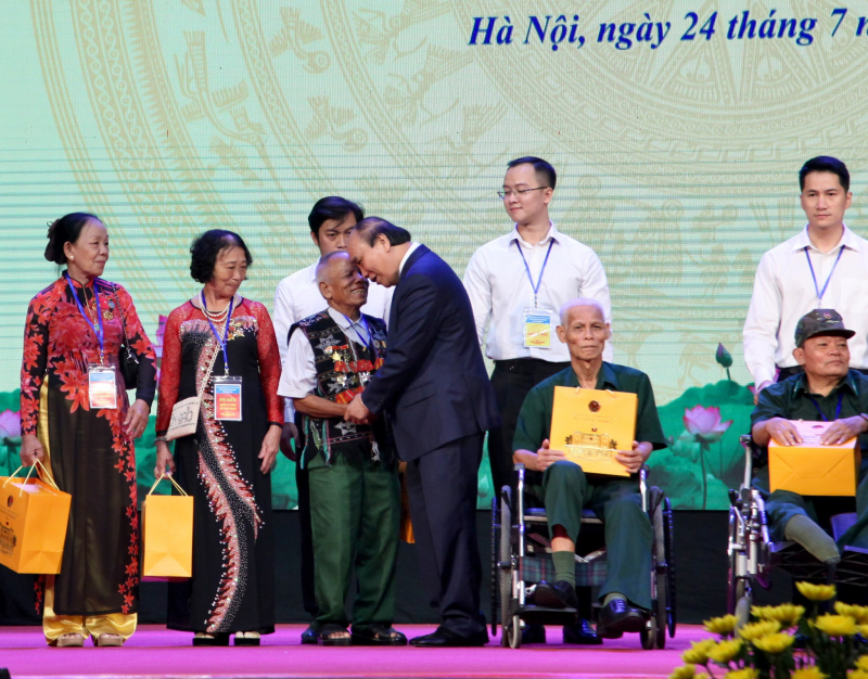 Trọng thể kỷ niệm 75 năm Ngày Thương binh – Liệt sĩ -0