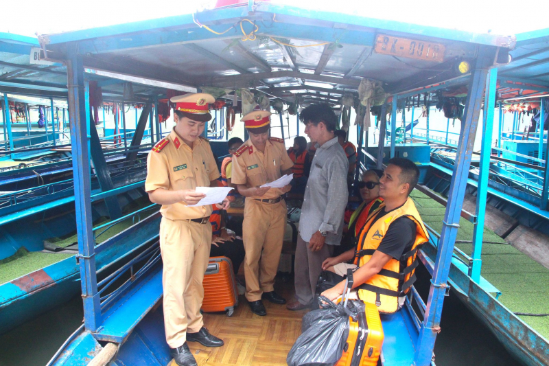 Để Ba Bể mãi xanh tươi, thân thiện và an toàn -0