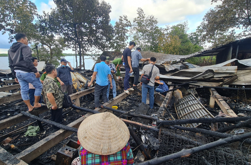 Người đàn ông bị tai biến tử vong trong căn nhà cháy -1