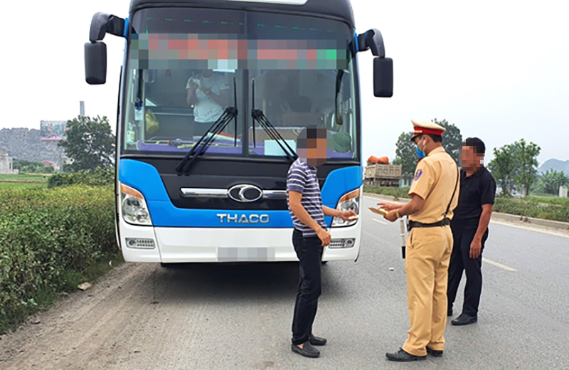 Nộp phạt vi phạm giao thông qua dịch vụ công những tiện ích người dân cần biết -0