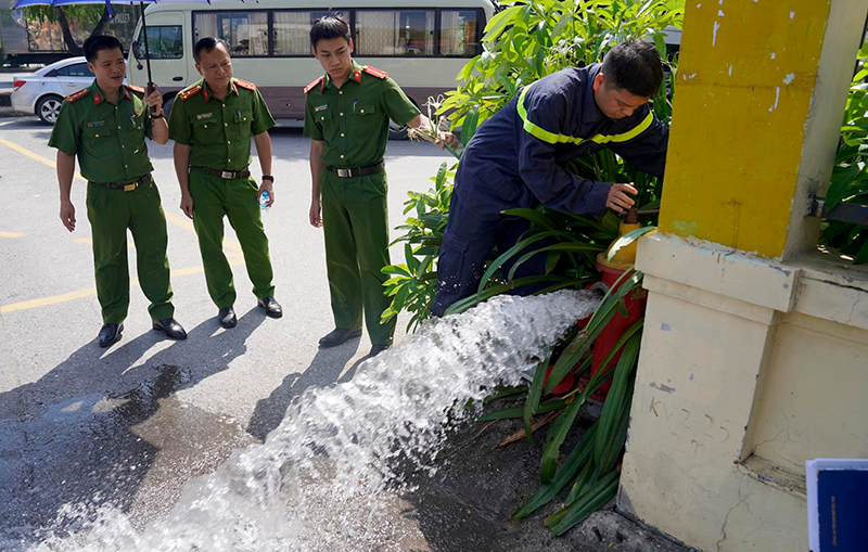 Hà Nội: Áp dụng hiệu quả công nghệ quản lý, khai thác dữ liệu nguồn nước chữa cháy -0