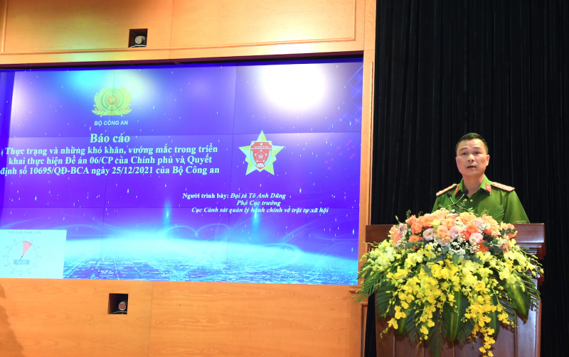 Tổ chức sinh hoạt chính trị chào mừng 77 năm Ngày truyền thống lực lương CAND -0