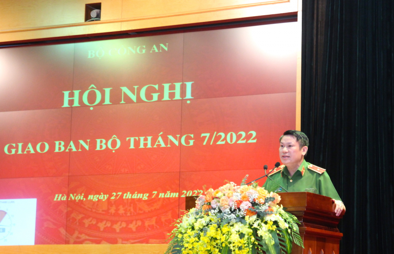 Tổ chức sinh hoạt chính trị chào mừng 77 năm Ngày truyền thống lực lương CAND -1