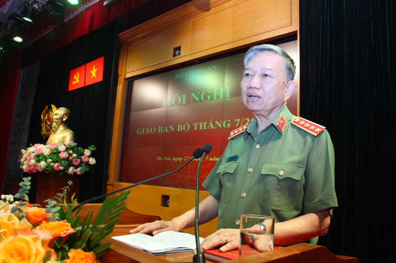 Tổ chức sinh hoạt chính trị chào mừng 77 năm Ngày truyền thống lực lương CAND -0