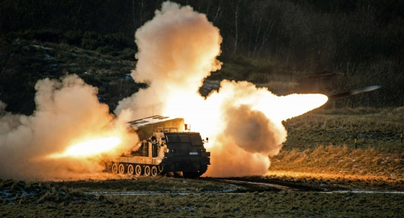 Ukraine nhận siêu pháo mạnh ngang HIMARS từ Đức -0
