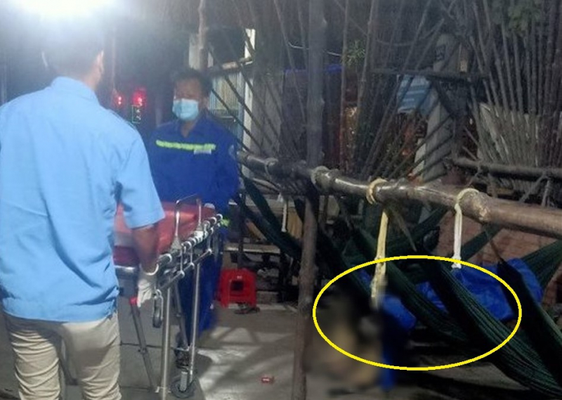 Người đàn ông tử vong bất thường trên võng trong quán cà phê sân bóng -0