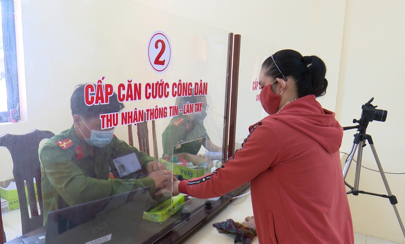 Mở nhiều điểm cấp căn cước công dân lưu động -0