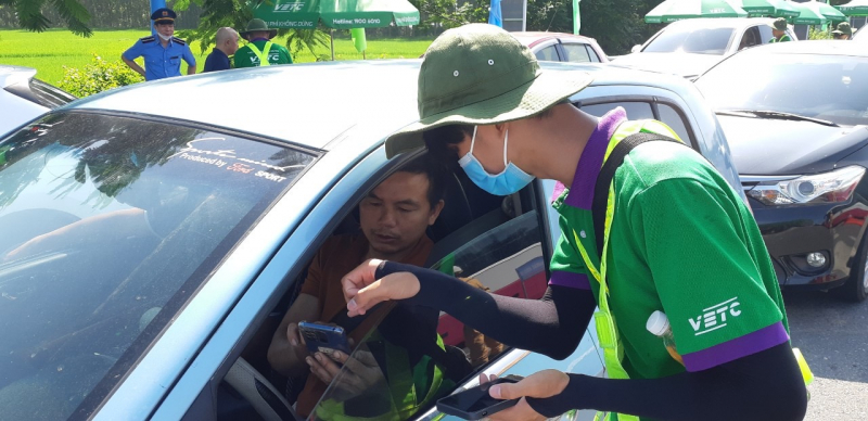 Thu phí không dừng trên đường cao tốc: Lỗi từ hệ thống phần mềm đến lỗi “quên” của chủ xe -0
