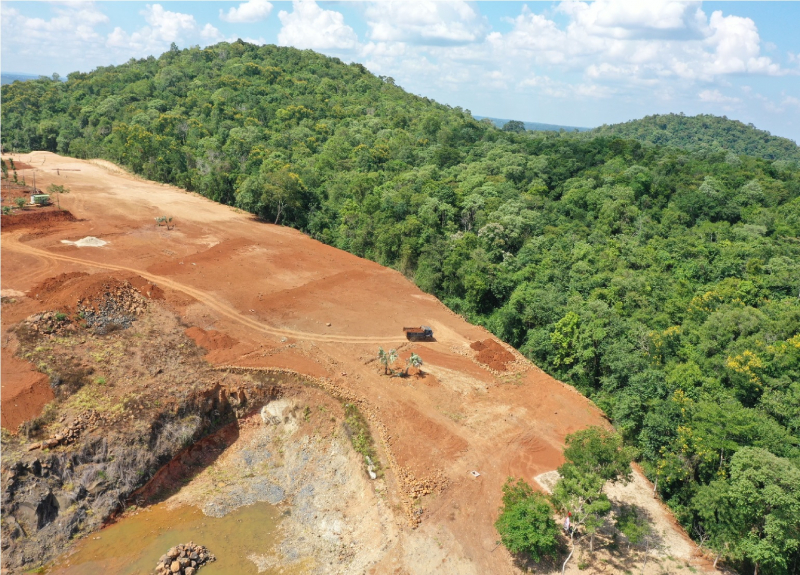 Giám đốc ngân hàng huỷ hoại đất san ủi trên đất nông nghiệp -0