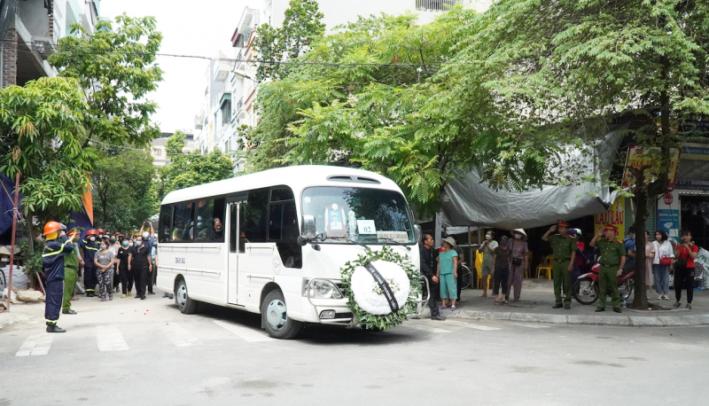 Gia đình đón anh về!  -0