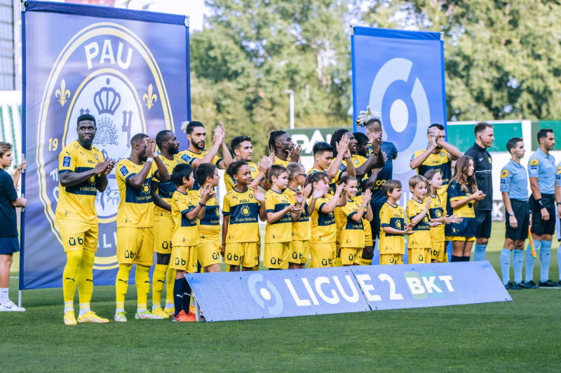 Quang Hải lần đầu đá chính tại Ligue 2 -0