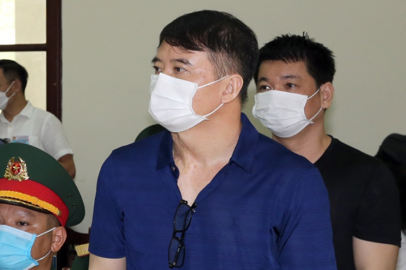 Cựu Đại tá lĩnh án chung thân trong vụ bảo kê trùm buôn lậu xăng và 7 đồng phạm kháng cáo -0