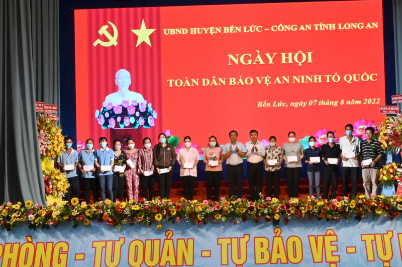 Hàng ngàn tin ANTT có giá trị từ phong trào “Toàn dân bảo vệ an ninh tổ quốc” -0