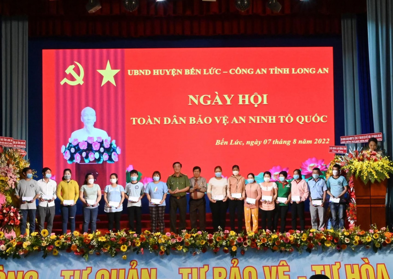 Hàng ngàn tin ANTT có giá trị từ phong trào “Toàn dân bảo vệ an ninh tổ quốc” -0