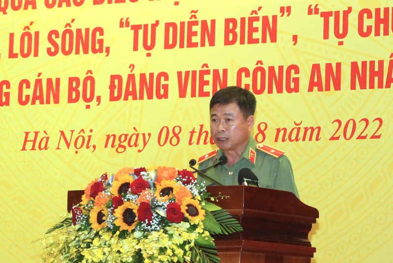 Kiên quyết làm trong sạch đội ngũ cán bộ, đảng viên CAND -2