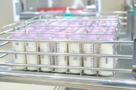 Vietnam's largest human milk bank opens in HCMC -0