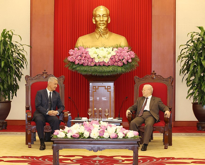 Tổng Bí thư Nguyễn Phú Trọng tiếp Bí thư Thành ủy Vientiane -1