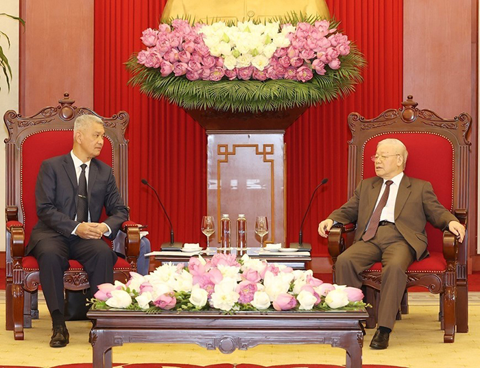 Tổng Bí thư Nguyễn Phú Trọng tiếp Bí thư Thành ủy Vientiane -2