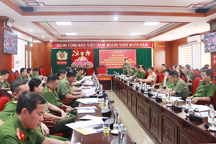 Nâng cao hiệu quả công tác cán bộ trong Công an Sơn La -0