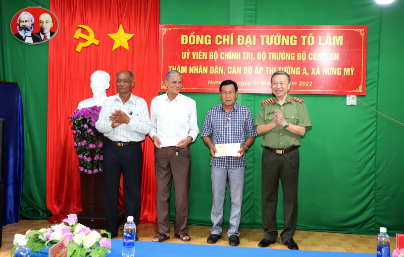 Bộ trưởng Tô Lâm dự Ngày hội TDBV ANTQ tại Cà Mau -1