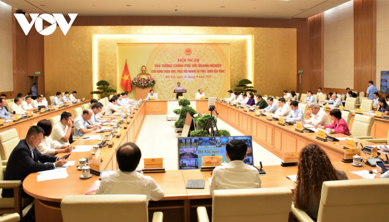 Thủ tướng: Lắng nghe để hành động quyết liệt hỗ trợ doanh nghiệp -0