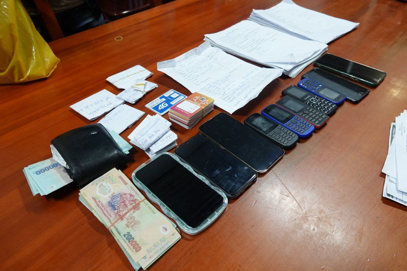 Hãy thận trọng trước hình thức mua điện thoại trả góp -0