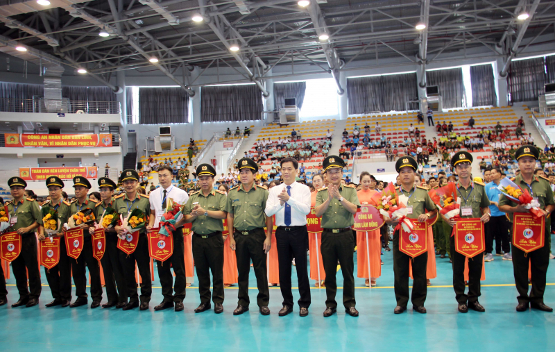 Khai mạc Hội thao ứng dụng nghiệp vụ lực lượng CAND năm 2022 -1