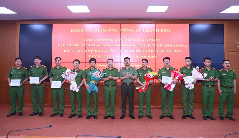 Không để cướp đường lộng hành -0