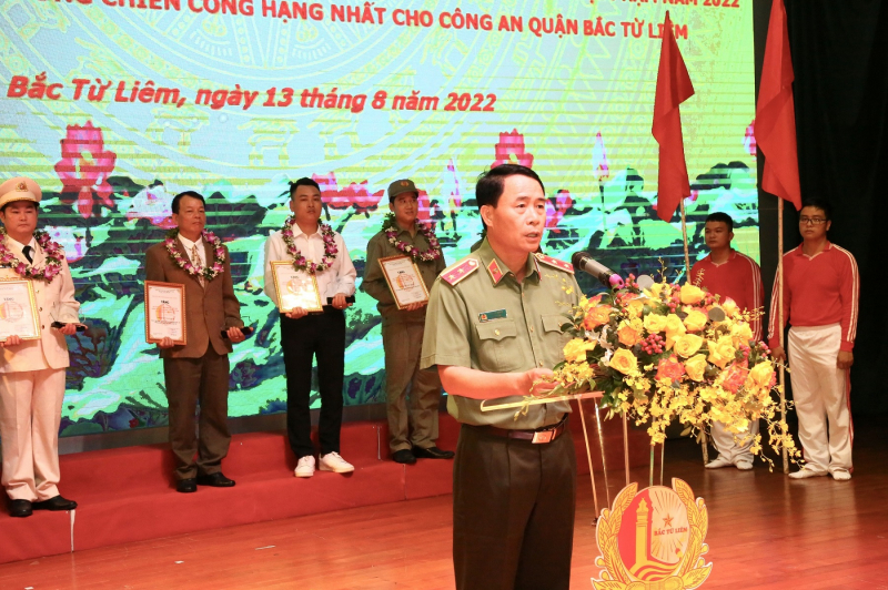 Sôi nổi Ngày hội toàn dân bảo vệ ANTQ và tuyên dương điển hình tiên tiến trong phong trào phòng chống tội phạm -0