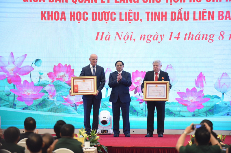 Giữ gìn lâu dài, bảo đảm an  toàn tuyệt đối thi hài Chủ tịch Hồ Chí Minh  -0