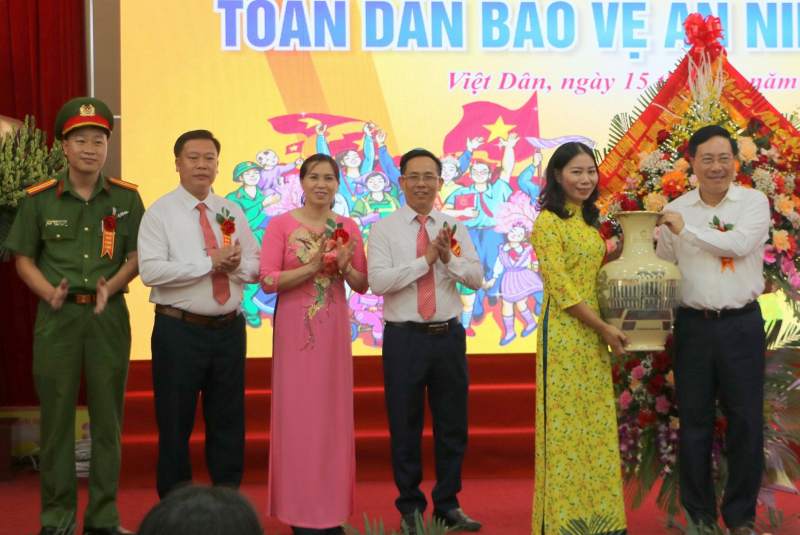 Để “Ngày hội Toàn dân bảo vệ an ninh Tổ quốc” ngày càng phát triển và thật sự là Ngày hội của Nhân dân -0