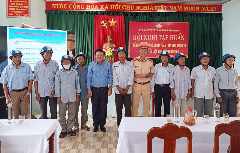 tuyen truyen.jpg -0
