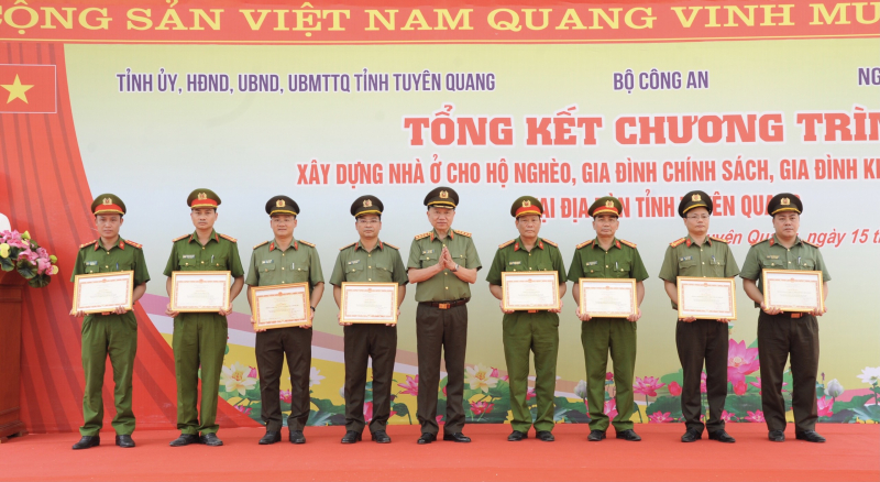 Cả nước chung tay vì người nghèo – Không để ai bị bỏ lại phía sau -0