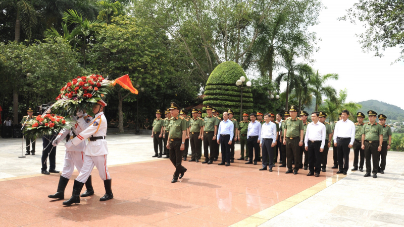 Cả nước chung tay vì người nghèo – Không để ai bị bỏ lại phía sau -0