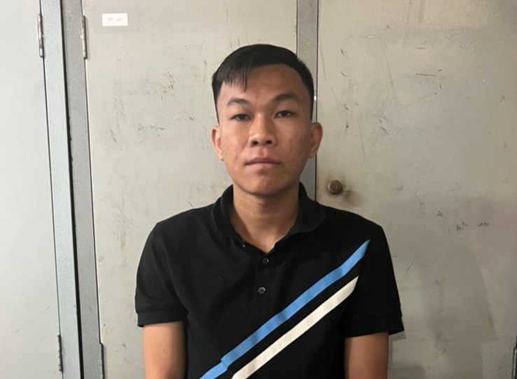 Đối tượng cuối cùng trong vụ “đi ô tô cướp 5 hộp bánh trung thu” ra đầu thú -0