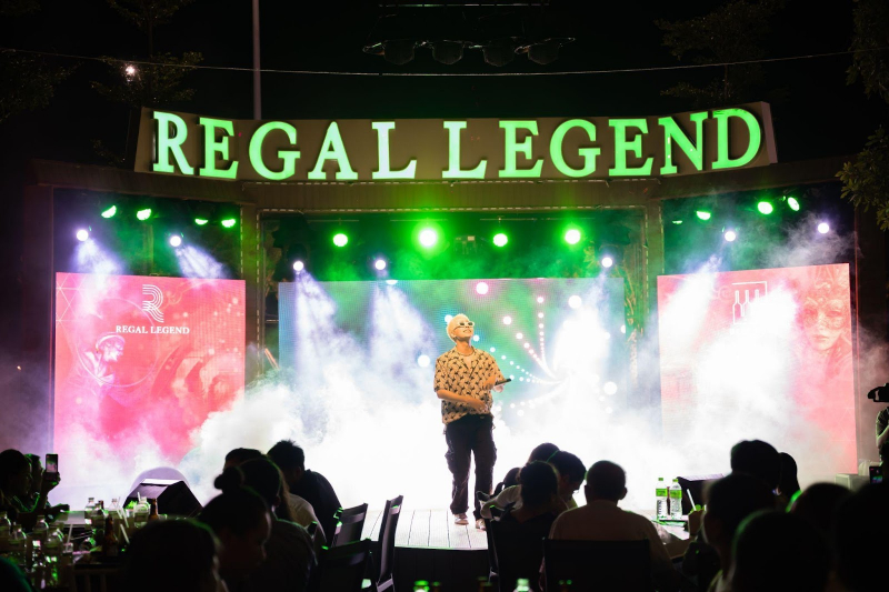 Sức hút giải trí ngày đêm từ kinh đô giải trí toàn cầu Regal Legend -1