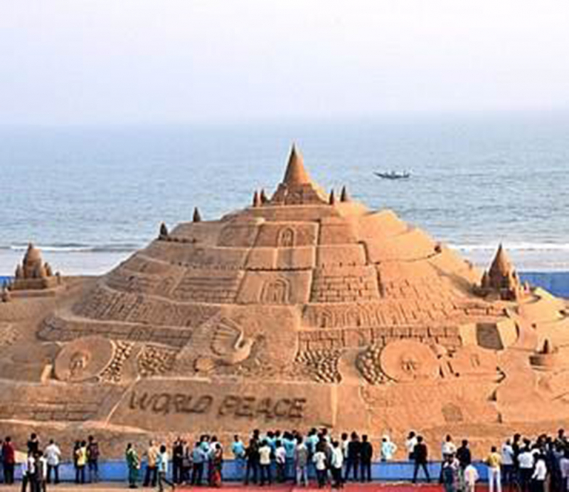 Lâu đài cát lớn nhất thế giới -0