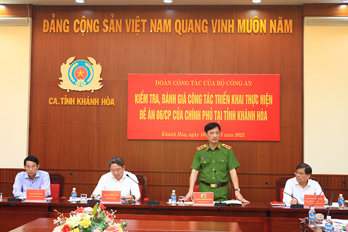 Trang 12: Đưa dịch vụ công trực tuyến về tận thôn, làng -0