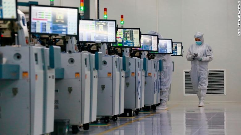 Nắng nóng kỷ lục, tỉnh lớn ở Trung Quốc phải đóng cửa loạt nhà máy để tiết kiệm điện -0